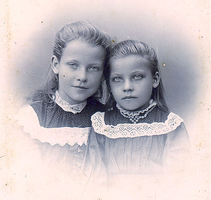 Alfrida&Aldina.jpg